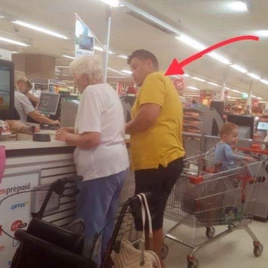 The Father of Two Boys was Praised by Many for His Actions at the Supermarket.