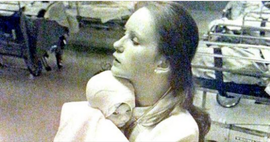 In 1977 she saved burned baby, 38 yrs later she sees a photo on Facebook and freezes