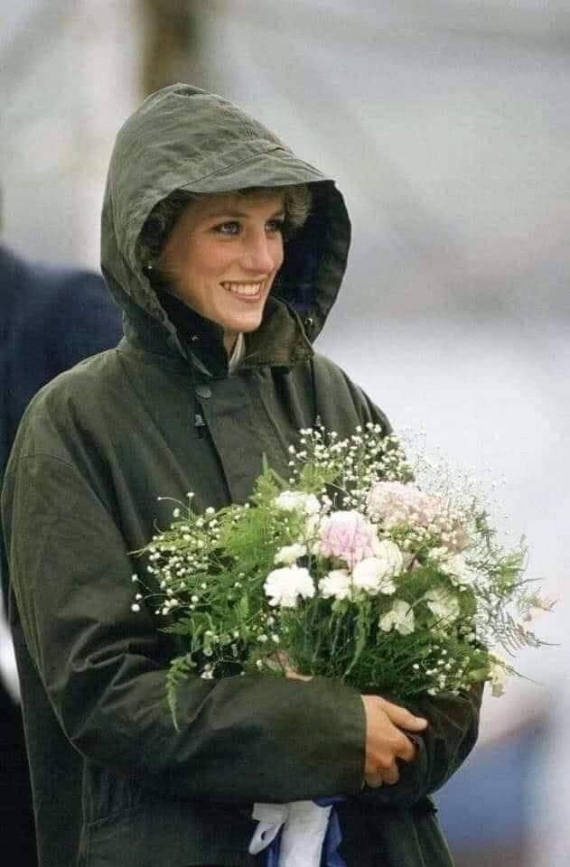 Rare photos of Princess Diana, who was among the most photographed people in history