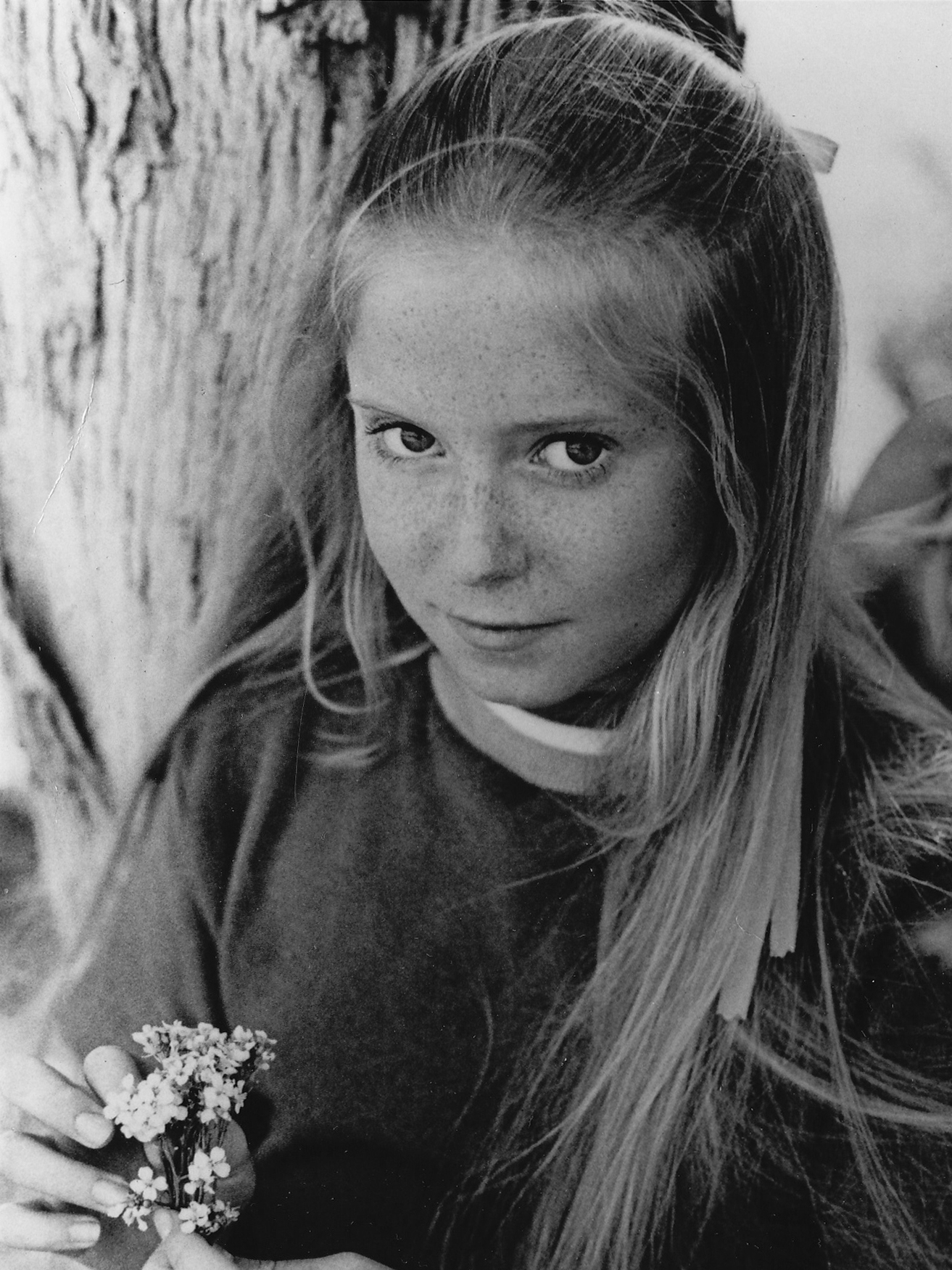 ‘Brady Bunch’ star Eve Plumb looks better than ever at 64 – see her today