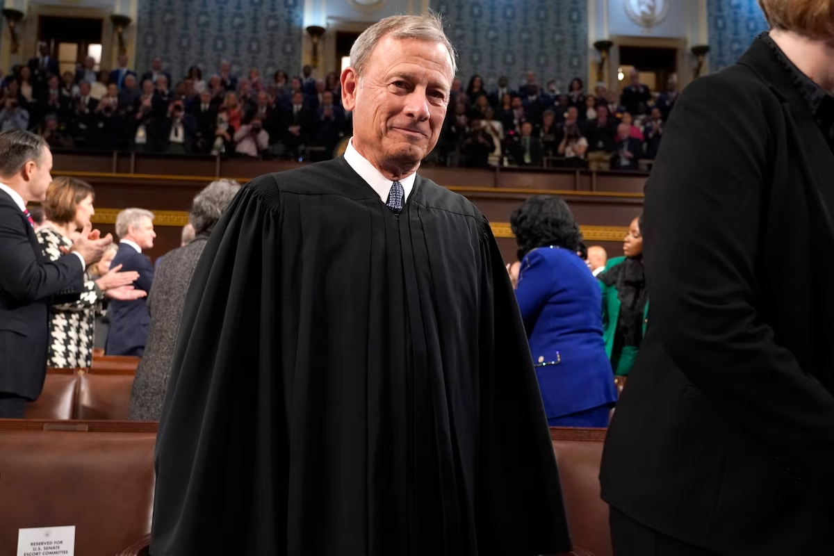 Chief Justice Roberts declines to testify on Supreme Court ethics