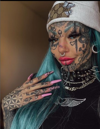 Model Says She Struggles To Get Employment With 99% Of Her Body Tattooed