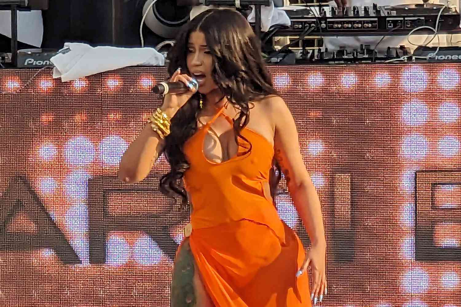 Cardi B Throws Microphone at Concertgoer Who Tossed a Drink at Her While Performing in Las Vegas