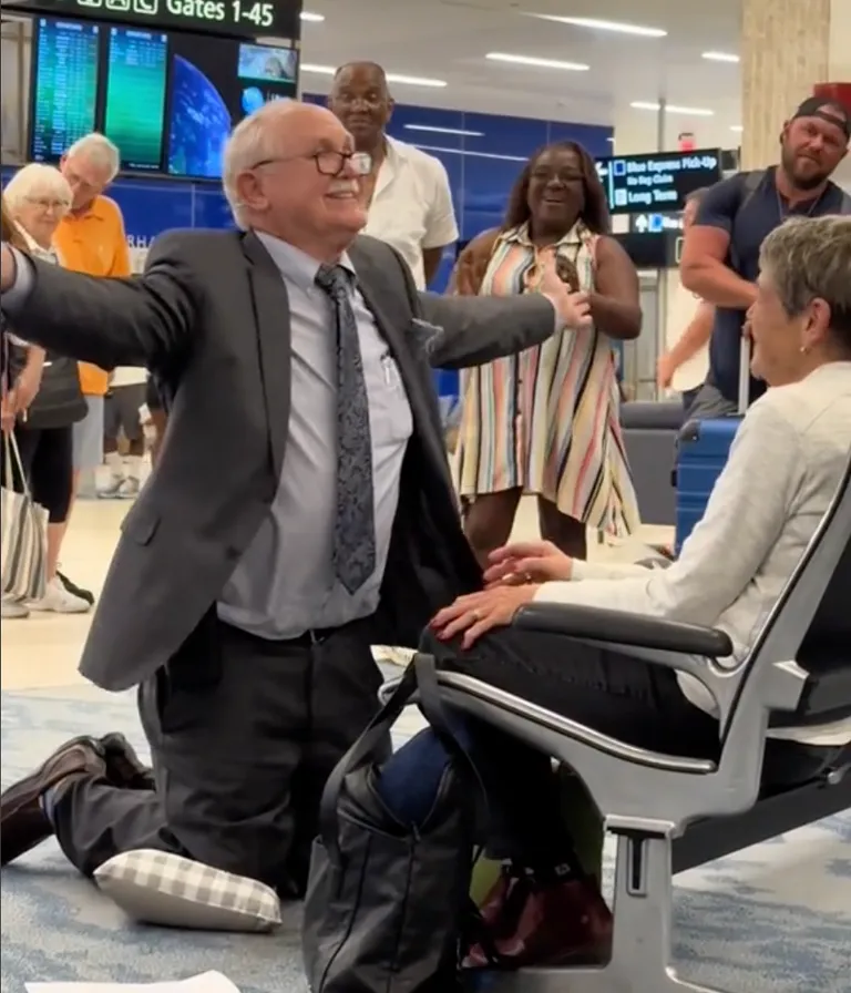 Man Meets His Long-Lost Love at the Airport after 60 Years Apart, Drops to His Knees Crying & Proposes