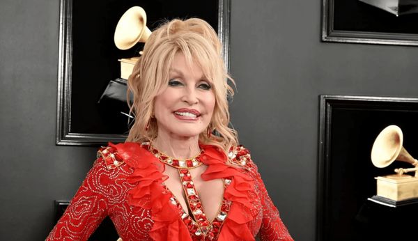 The Timeless Beauty of Dolly Parton