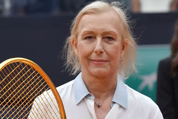 Martina Navratilova’s Inspiring Journey: Battling Cancer with Bravery and Support