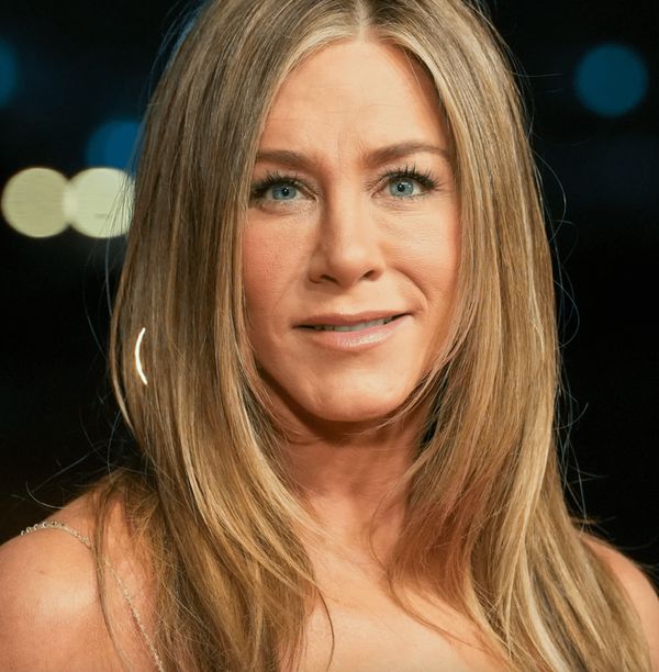 !Jennifer Aniston: A Beloved Actress and Philanthropist