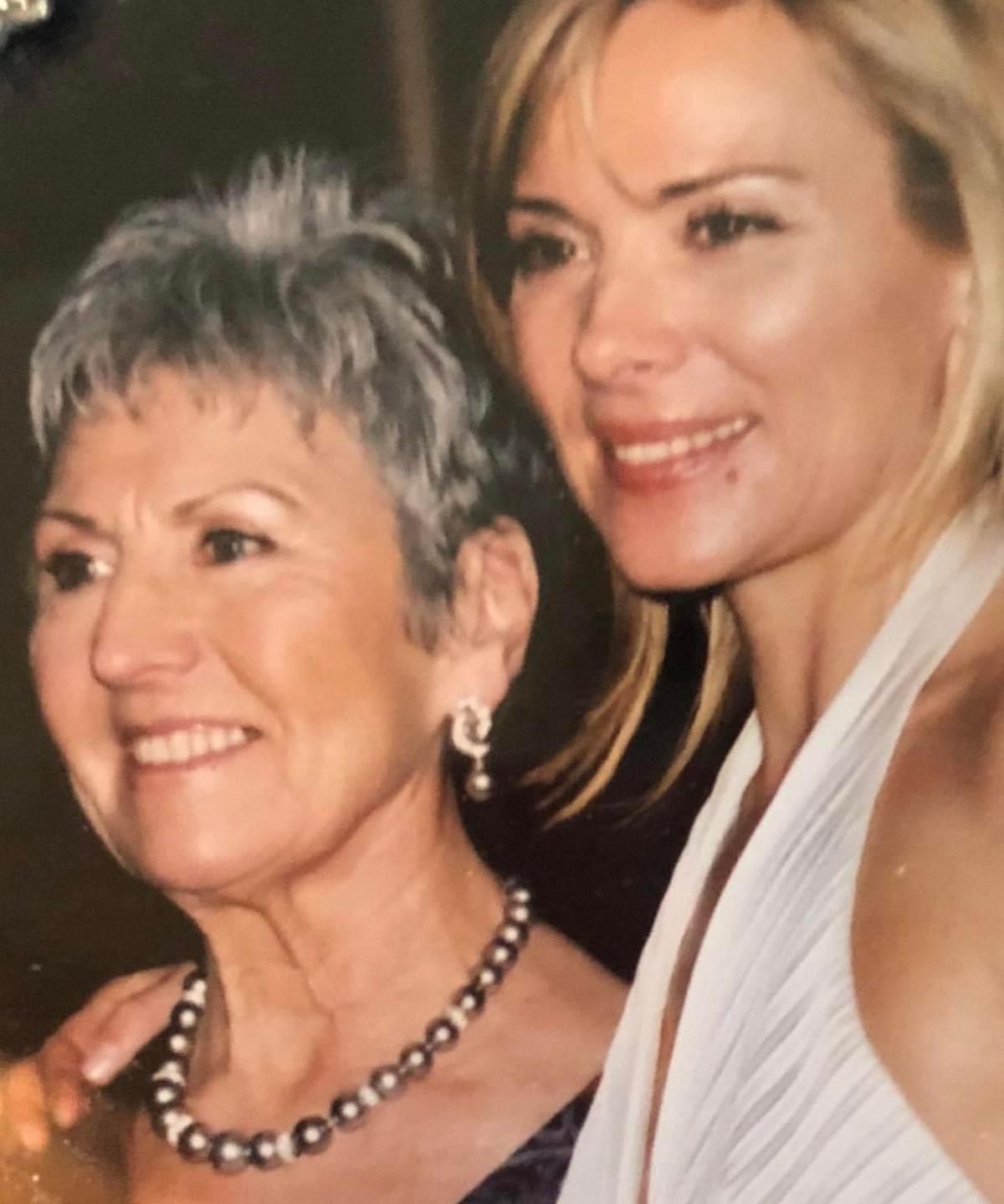 Kim Cattrall Mourns the Loss of Her Beloved Mother