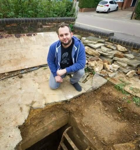 The Astonishing Discovery Beneath Simon’s Driveway