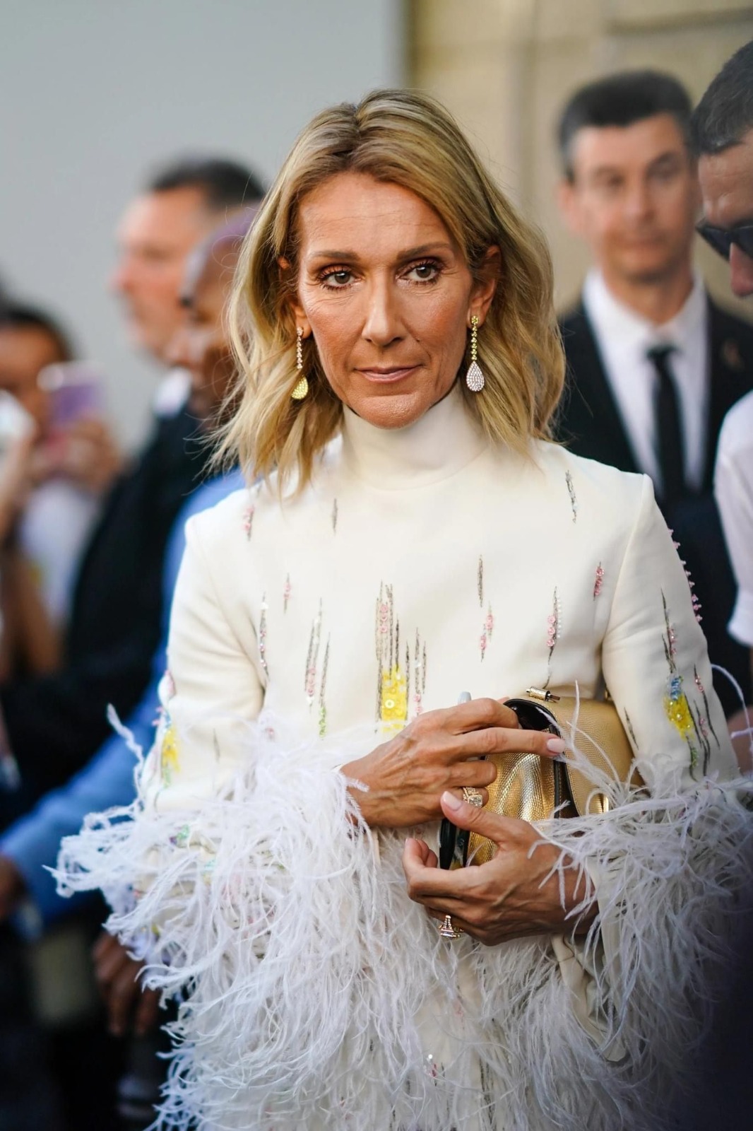 Celine Dion’s Beauty Secrets: Unveiling the Secrets to Her Timeless Beauty