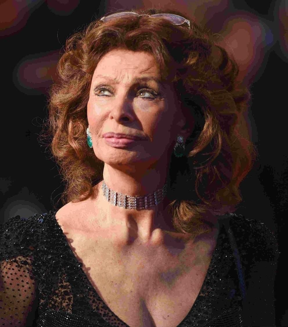 Hollywood Legend Sophia Loren Dazzles in New Film