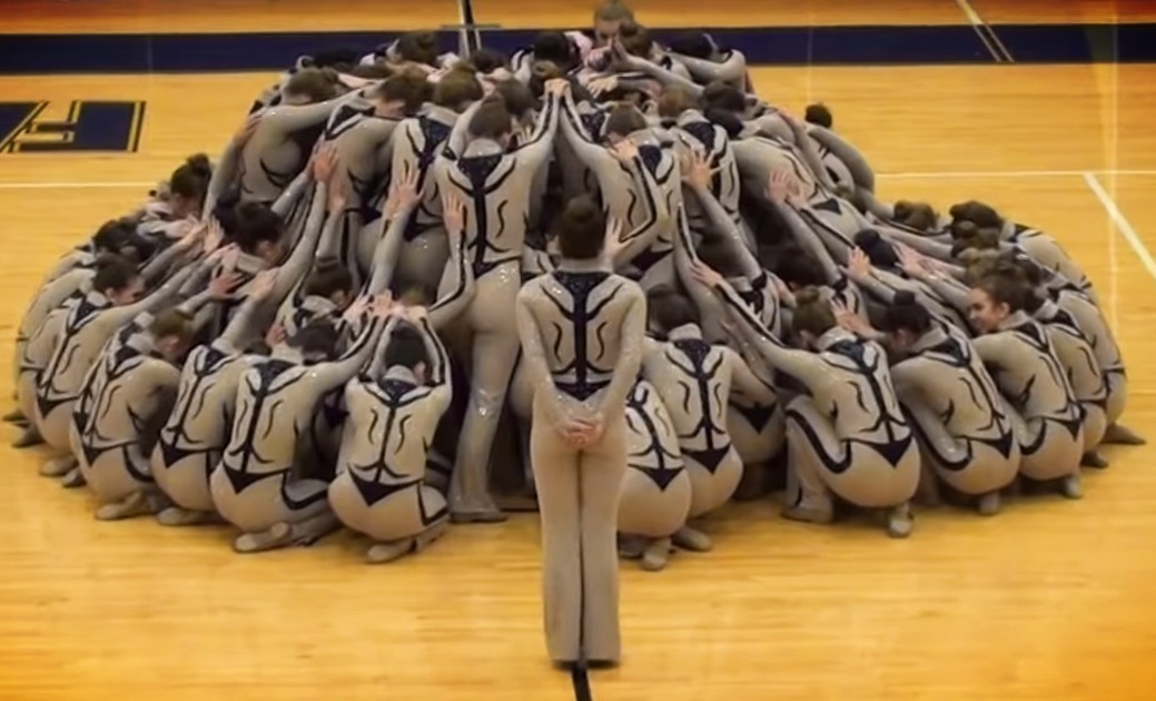 The Extraordinary Emerald Belles: Dance Troupe Sensations