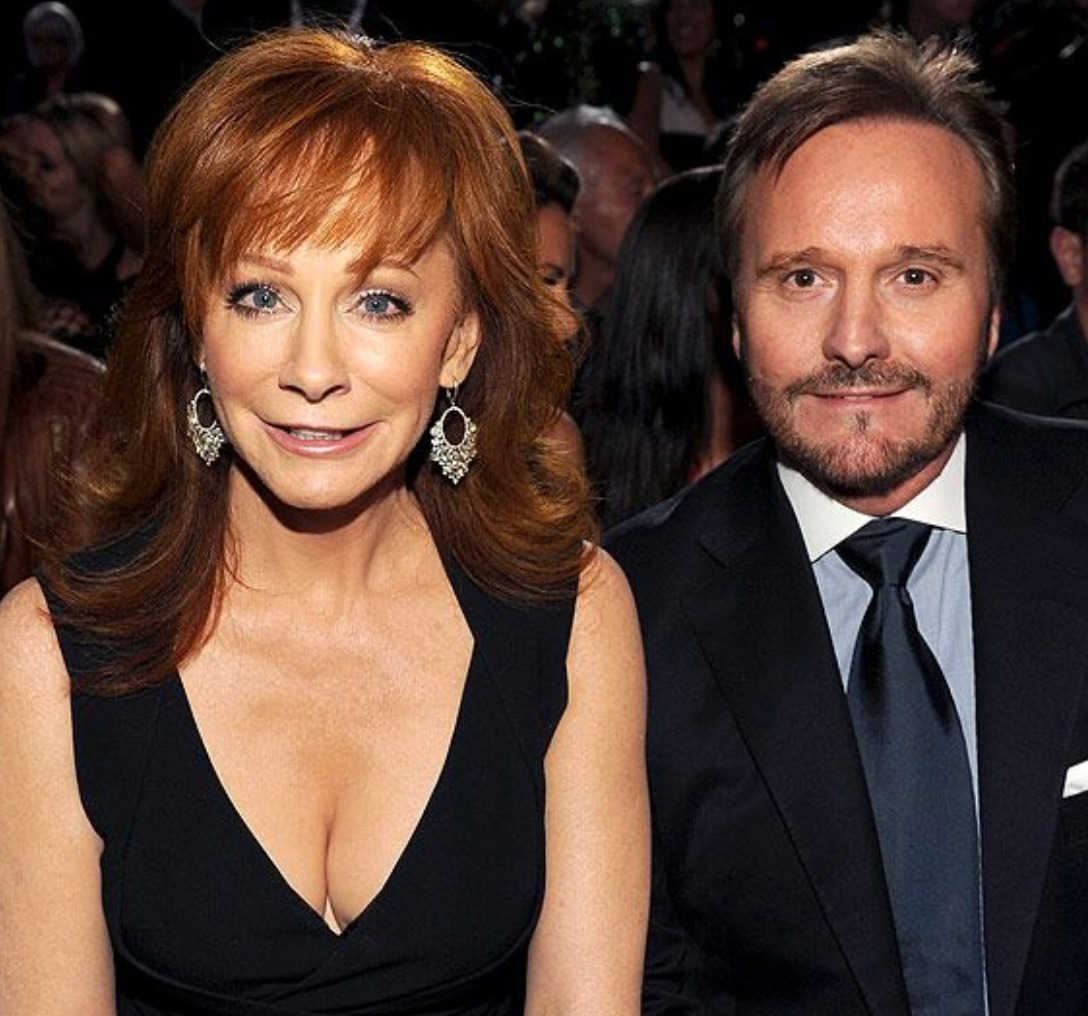 Reba McEntire: Triumphs and Tragedies of the Queen of Country