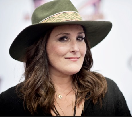 Ricki Lake’s Empowering Photo Celebrates the Best Days of Her Life