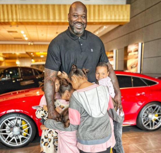 Basketball Legend Shaquille O’Neal Spreads Kindness to a Family in Need