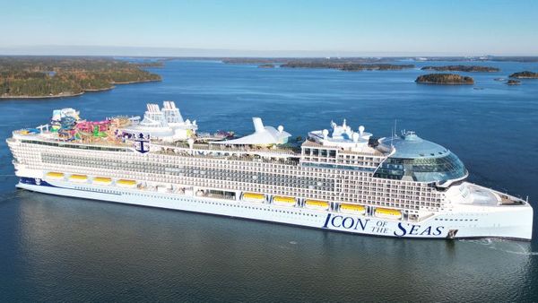 Royal Caribbean Welcomes the World’s Biggest Cruise Ship!