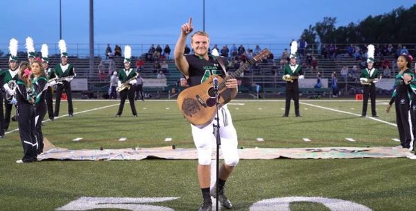 Jackson Dean Nicholson performing