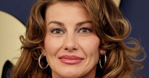 Faith Hill: Embracing Her Journey and Authentic Beauty