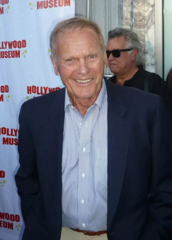 Tab Hunter: A Hollywood Heartthrob’s Hidden Struggles