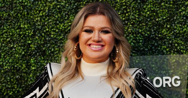 Kelly Clarkson Opens Up About Her Weight Loss Journey