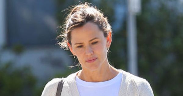 Jennifer Garner’s Heartwarming Journey: From Family History to a Profitable Venture