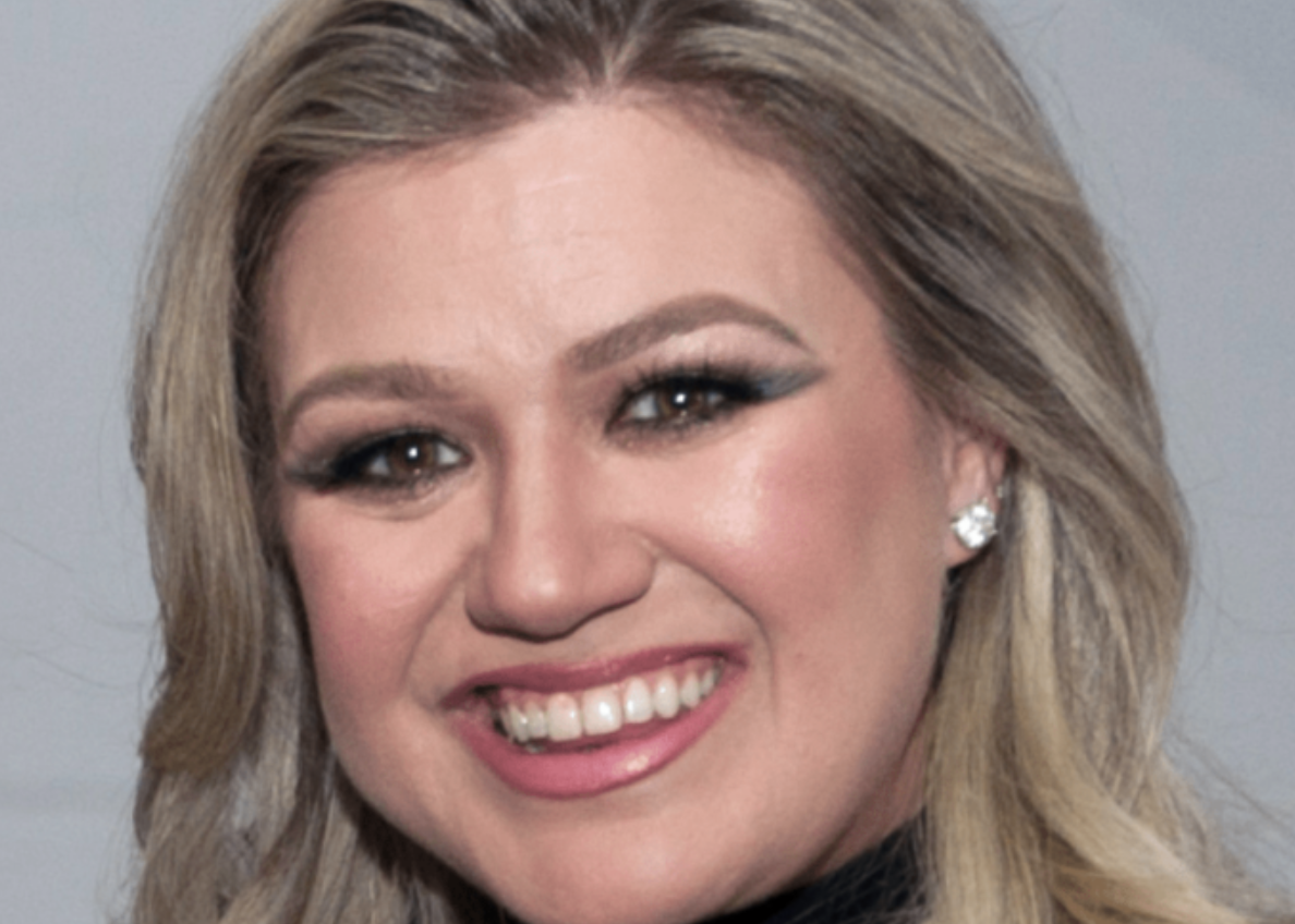 Kelly Clarkson’s Views on Child Discipline